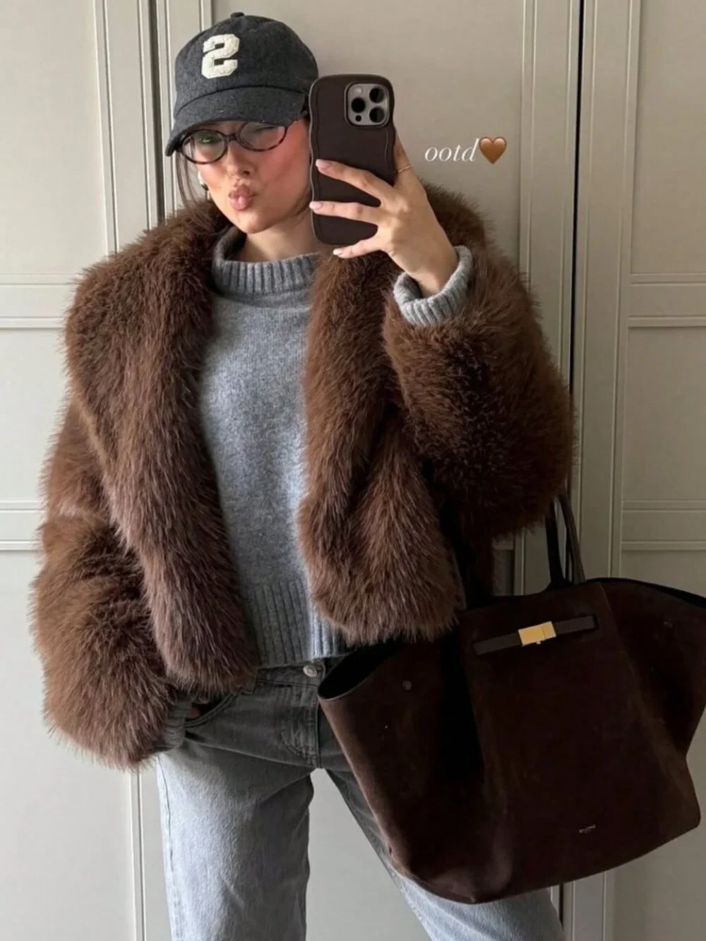 Brown Casual Women's Faux Fur Collar Short Jacket - Picture 2 of 9